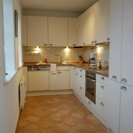 Апартаменты Hues Dikstian- 3 *