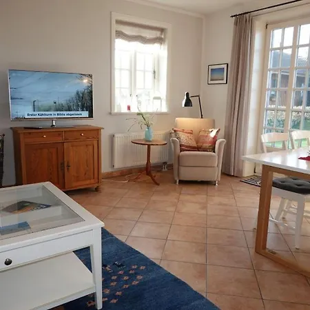 Hues Dikstian- 3 Апартаменты Alkersum